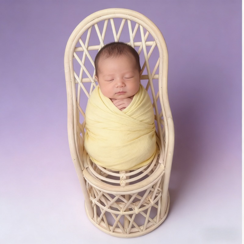 Sedia in rattan vintage fatta  - Baby Gear recensione e prezzo